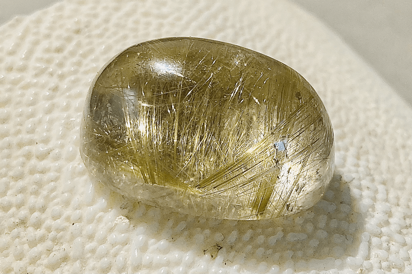feilgold-goldschmiede-wiesbaden-bergkristall-rutilkristallen