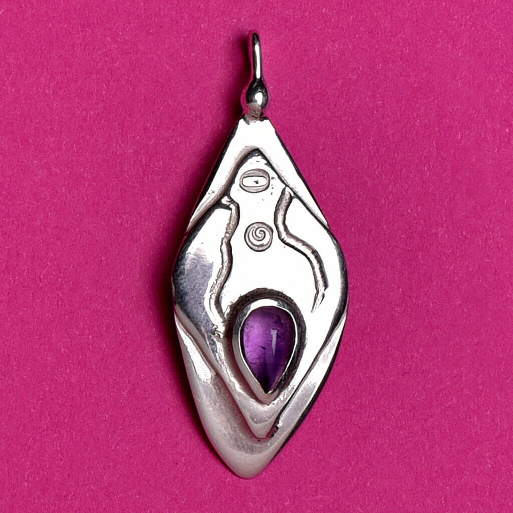 feilgold-goldschmiede-wiesbaden-susanne-geiger-serie-vulva-2023-10