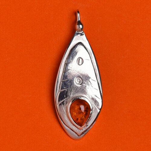 feilgold-goldschmiede-wiesbaden-susanne-geiger-serie-vulva-2023-3